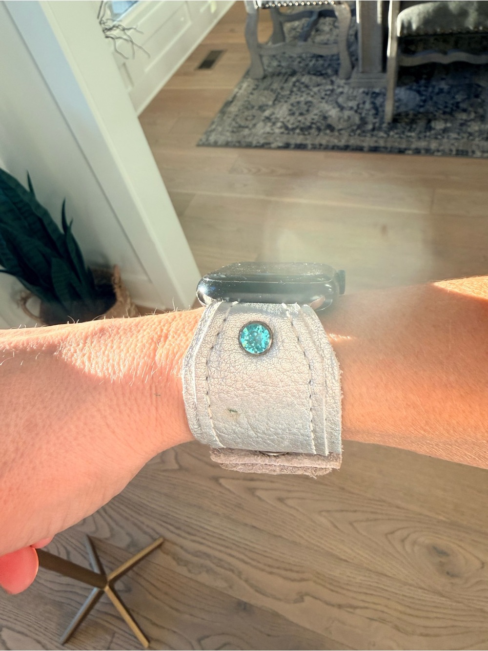 Spark-*l Apple Leather Bow Watch Band in silver with Turquoise crystal